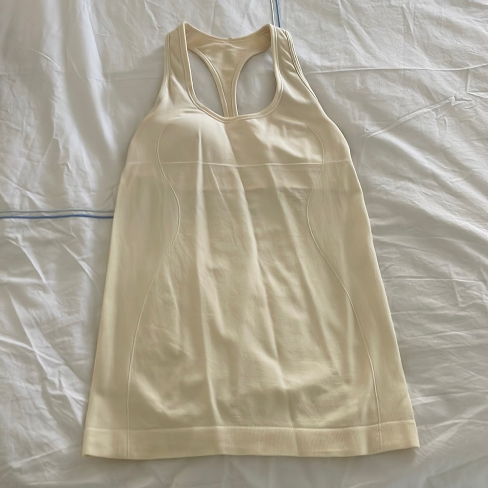 Lululemon tank